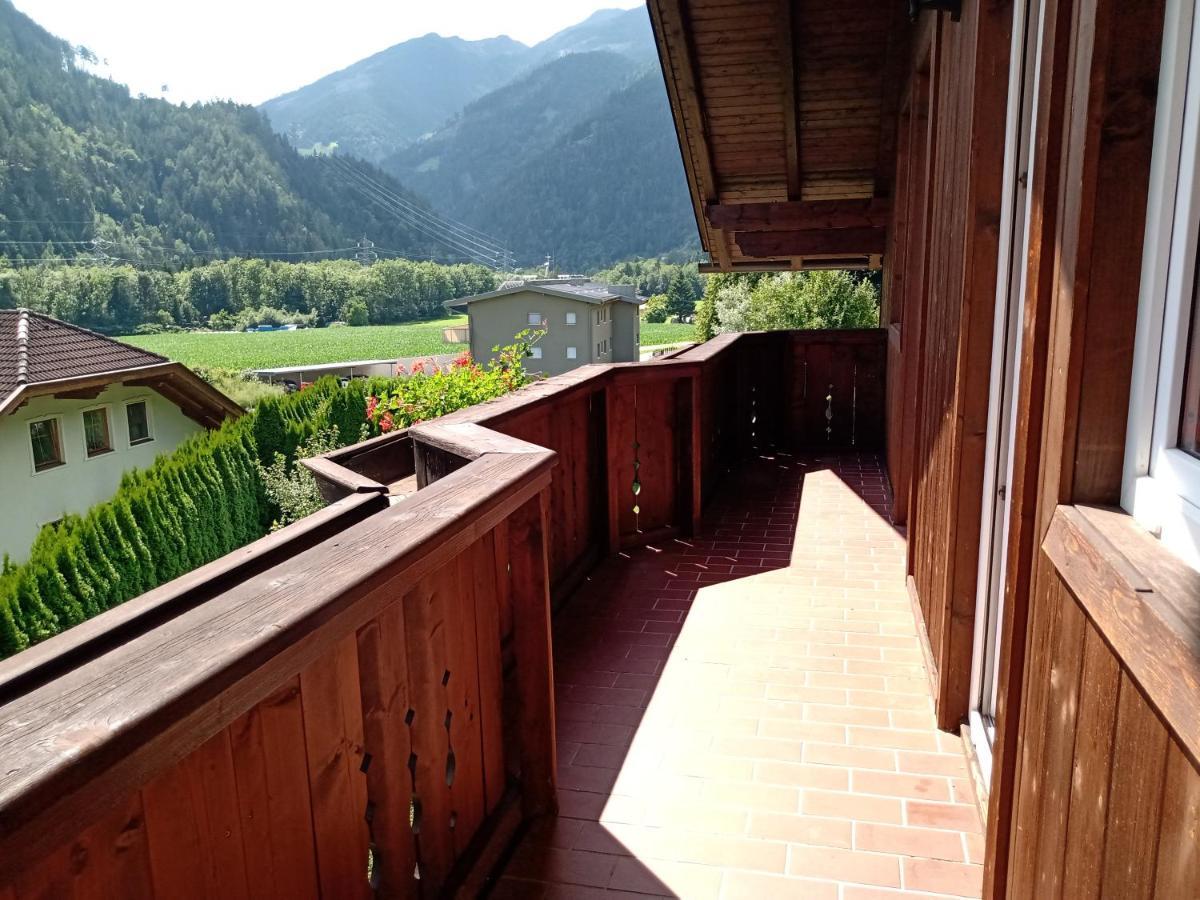 Haus Edelweiss Moelltal Apartamento Flattach Exterior foto