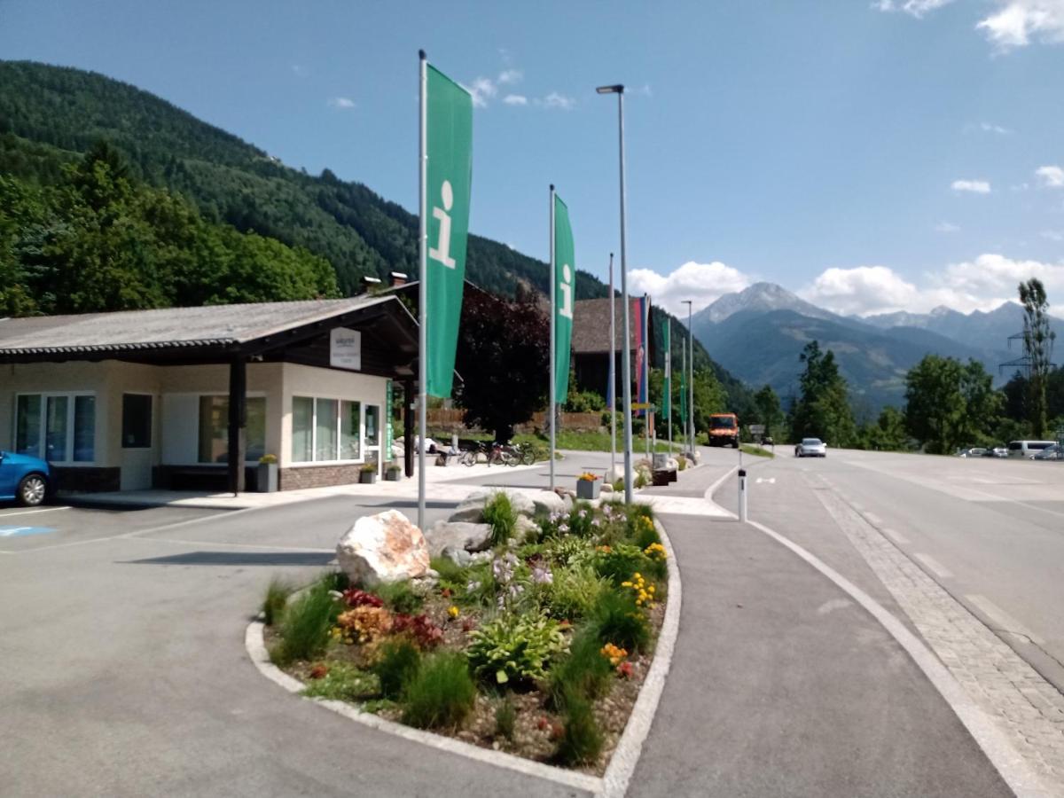 Haus Edelweiss Moelltal Apartamento Flattach Exterior foto