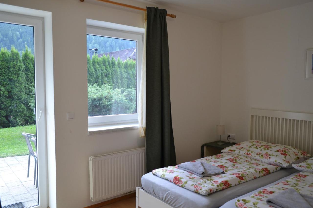 Haus Edelweiss Moelltal Apartamento Flattach Exterior foto