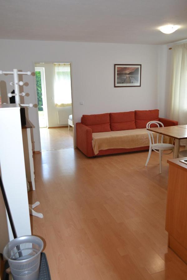 Haus Edelweiss Moelltal Apartamento Flattach Exterior foto