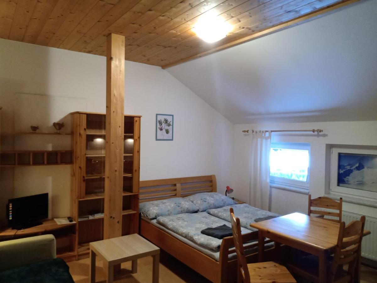 Haus Edelweiss Moelltal Apartamento Flattach Exterior foto