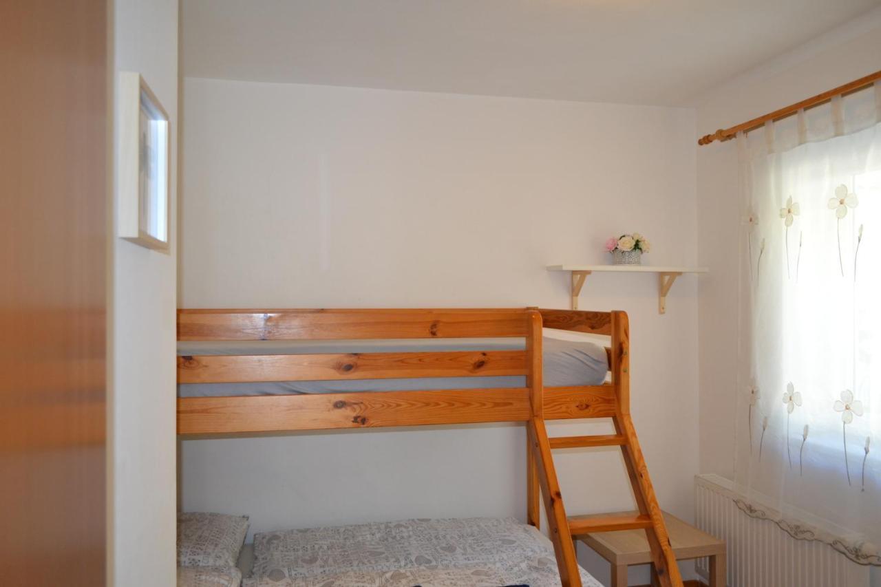 Haus Edelweiss Moelltal Apartamento Flattach Exterior foto