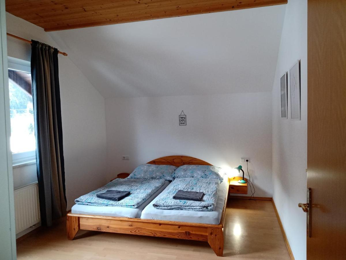 Haus Edelweiss Moelltal Apartamento Flattach Exterior foto